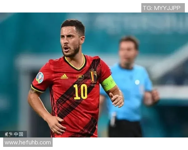 足球场上的幽默大师们那些搞笑球星的趣事与瞬间